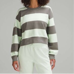 NWT Lululemon Perfectly Oversized Cropped Crew *Stripe Size 12